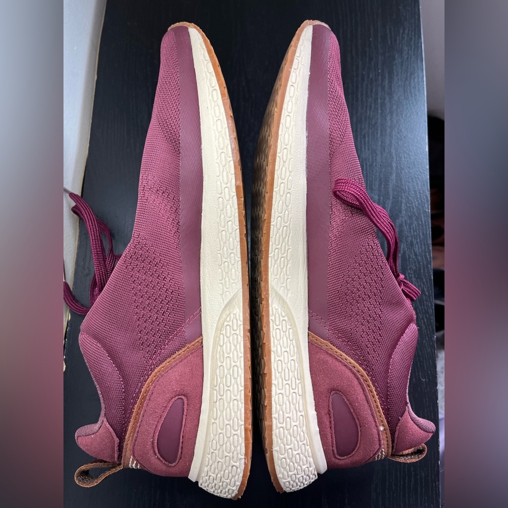 EUC LL Bean. Maroon Burgundy Stone Coast Comfort Shoe Sneakers. Size 11. - Picture 6 of 12